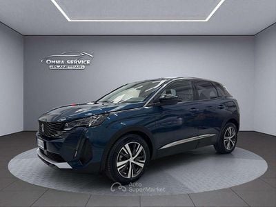 Usata Peugeot 3008 Allure 131 CV (96 kW) 2022 Blu SUV