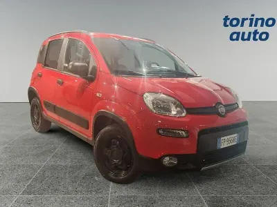 Usata Fiat Panda 4x4 S 95 CV (69 kW) 2018 Rosso Utilitaria