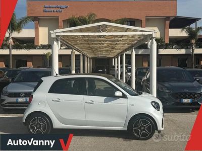 Usata Smart ForFour Electric Drive Passion 41 kW (56 CV) 2020 Bianco Utilitaria
