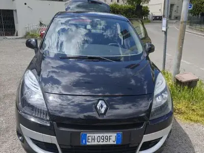Usata Renault Scénic III Luxe 131 CV (96 kW) 2012 Monovolume