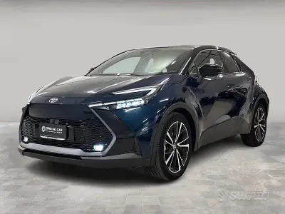 Usata Toyota C-HR Lounge 98 CV (72 kW) 2024 Bluazzurro SUV