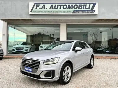 Usata Audi Q2 Admired 116 CV (85 kW) 2018 Argento SUV