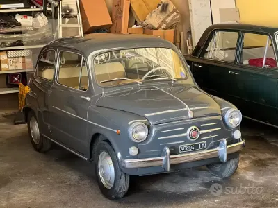 Usata Fiat 600D 21 CV (15 kW) 1960 Grigio Utilitaria