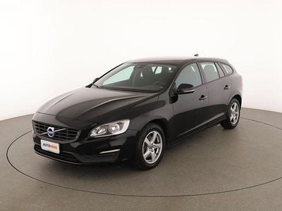 Usata Volvo V60 Kinetic 120 CV (88 kW) 2016 Nero Station wagon