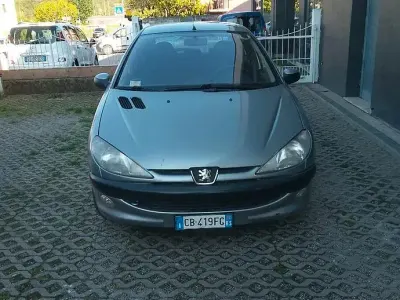 Occasion Peugeot 206 68 ch (50 kW) 2002 Gris Berline