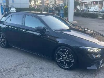 Gebraucht Mercedes A180 AMG Line Premium Plus 116 PS (85 kW) 2025 Schwarz Limousine