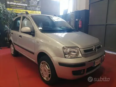Usata Fiat Panda Dynamic 60 CV (44 kW) 2010 Grigio Utilitaria