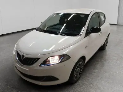 Usata Lancia Ypsilon S 69 CV (50 kW) 2024 Bianco Utilitaria