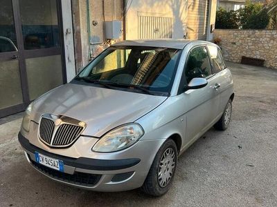 usata Lancia Ypsilon 1.3 multjet 75 cv anno 2005