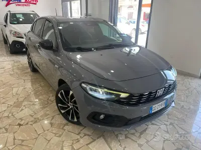 Usata Fiat Tipo Sport 131 CV (96 kW) 2021 Grigio Berlina