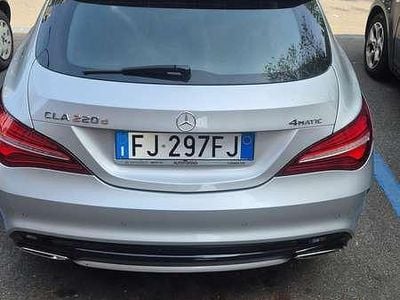Usata Mercedes CLA220 Shooting Brake Premium 177 CV (130 kW) 2017 Argento Station wagon
