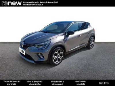 Usata Renault Captur Techno 101 CV (74 kW) 2023 Grigio scuro SUV