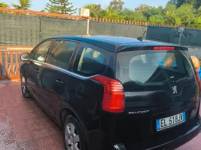 Usata Peugeot 5008