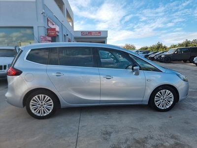 Usata Opel Zafira Tourer Cosmo 135 CV (99 kW) 2016 Blu Monovolume