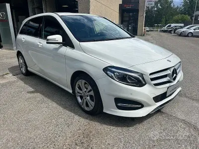Usata Mercedes B200 Executive 136 CV (100 kW) 2018 Other Utilitaria
