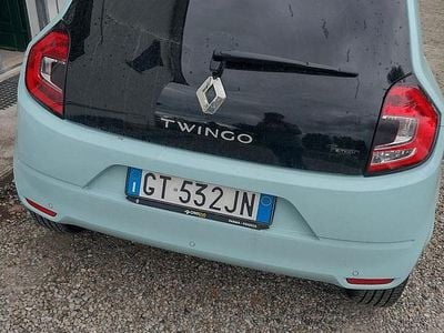 Usata Renault Twingo 60 kW (82 CV) 2024 Blu Utilitaria