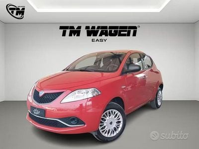 Usata Lancia Ypsilon Silver 85 CV (62 kW) 2017 Rosso Utilitaria