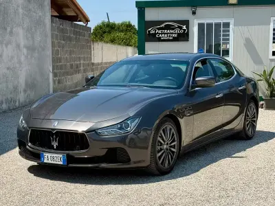 Usata Maserati Ghibli 250 CV (183 kW) 2015 Grigio Berlina