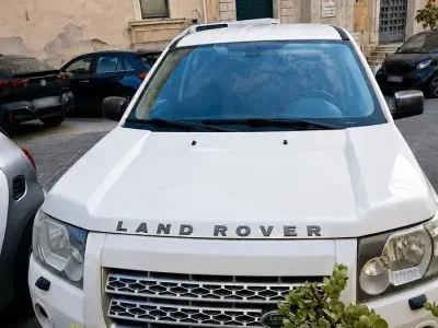 Usata Land Rover Freelander 2 160 CV (117 kW) 2009 Bianco SUV