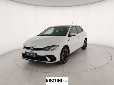 Usata VW Polo R-line Plus 95 CV (69 kW) 2025 Bianco pastello Utilitaria