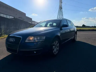 Usata Audi A6 Comfort 334 CV (245 kW) 2005 Blu Station wagon