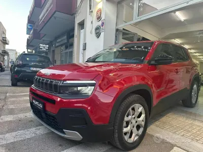 Usata Jeep Avenger Altitude 101 CV (74 kW) 2025 Rosso SUV