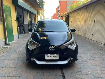 Brugt Toyota Aygo X-clusiv 72 HK (52 kW) 2018 Sort Hatchback
