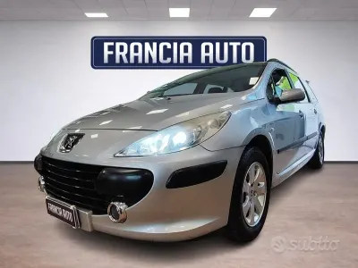 Begagnad Peugeot 307 90 HK (66 kW) 2006 Grå Kombi