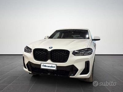 Usata BMW X4 M Sport 190 CV (139 kW) 2024 Gralpinweiss pastello SUV