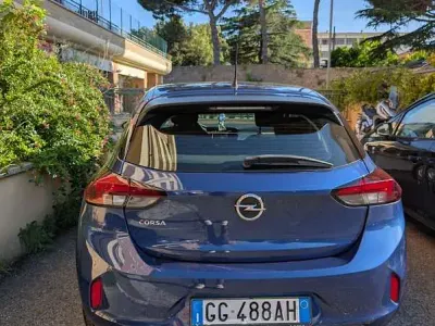 Usata Opel Corsa Edition 101 CV (74 kW) 2021 Blu Utilitaria