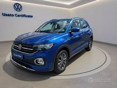 Usado VW T-Cross Sportline 110 CV (80 kW) 2022 Azul SUV