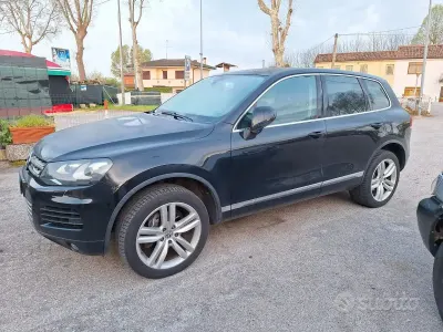 Usata VW Touareg 240 CV (176 kW) 2011 Bluazzurro SUV