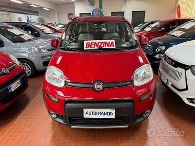 Usata Fiat Panda 4x4 S 85 CV (62 kW) 2013 Rosso Utilitaria
