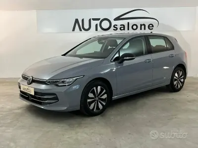 Käytetty VW Golf VIII Goal 116 HP (85 kW) 2024 Harmaa Sedan