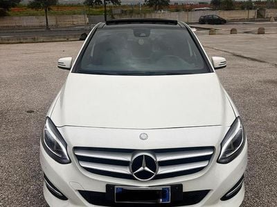 Usata Mercedes B200 Premium 140 CV (102 kW) 2017 Monovolume