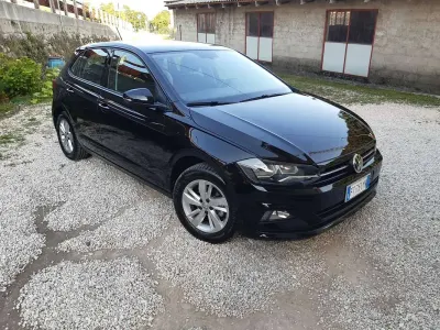 Usata VW Polo Comfortline 95 CV (69 kW) 2018 Nero Utilitaria