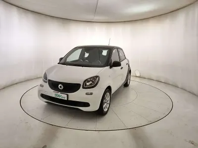 Usata Smart ForFour Passion 71 CV (52 kW) 2015 Bianco Utilitaria