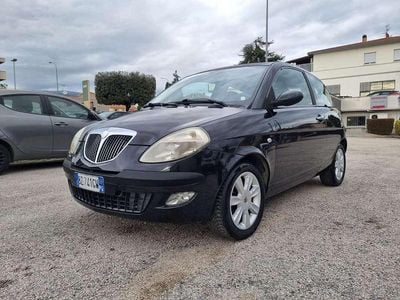 Usata Lancia Ypsilon 60 CV (44 kW) 2004 Utilitaria