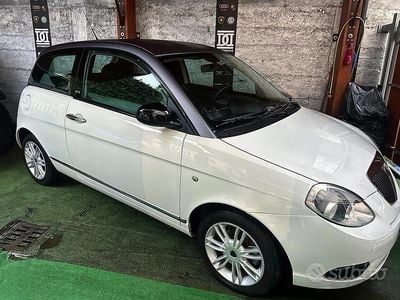 Usata Lancia Ypsilon 77 CV (56 kW) 2010 Bianco Utilitaria