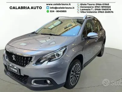 Usata Peugeot 2008 Active 102 CV (75 kW) 2019 Grigio SUV