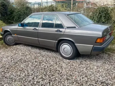 Usata Mercedes 190 122 CV (89 kW) 1989 Berlina