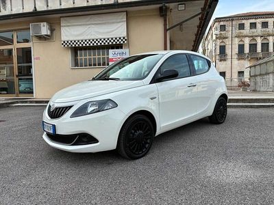 Usata Lancia Ypsilon Silver 69 CV (50 kW) 2023 Bianco Utilitaria
