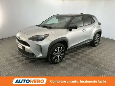Usata Toyota Yaris Hybrid Trend 92 CV (67 kW) 2022 Grigio SUV