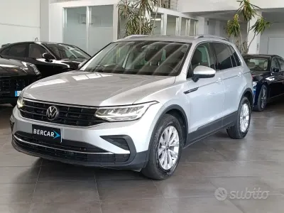 Usata VW Tiguan Life 150 CV (110 kW) 2023 Grigio SUV