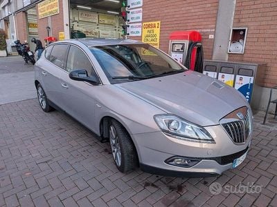 Usata Lancia Delta 120 CV (88 kW) 2009 Grigio Utilitaria