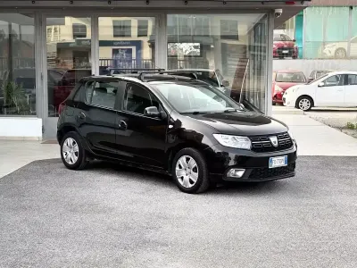 Usata Dacia Sandero 90 CV (66 kW) 2019 Nero Berlina