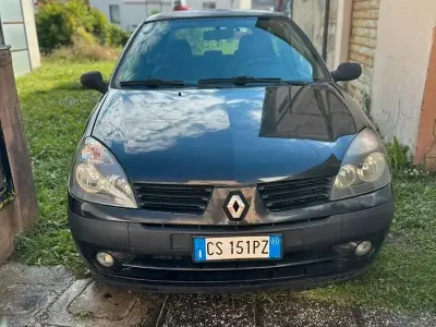 Usata Renault Clio II 58 CV (42 kW) 2004 Nero Berlina