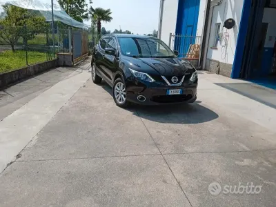 Usata Nissan Qashqai 131 CV (96 kW) 2015 Nero SUV