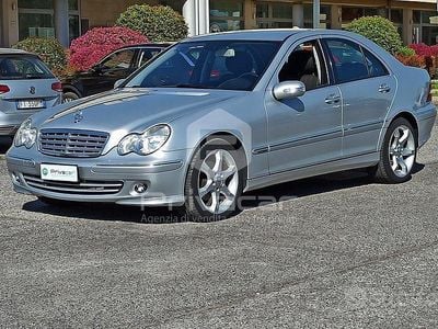 Usata Mercedes C180 Elegance 143 CV (105 kW) 2006 Grigio Berlina
