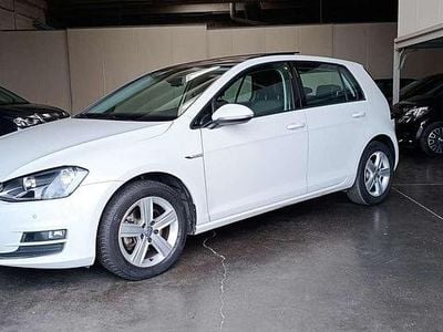 Usata VW Golf VII Highline 110 CV (80 kW) 2016 Bianco doppio strato Berlina